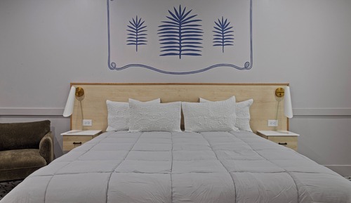 Room, City View