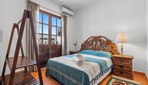 Junior Room, City View