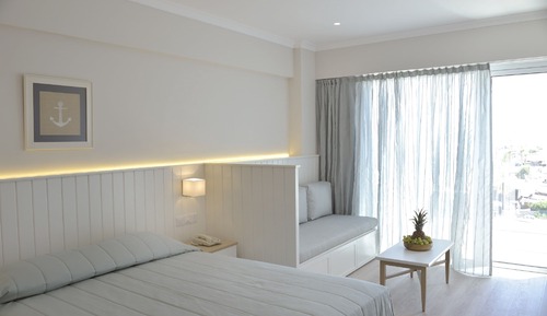 Superior Room, City View