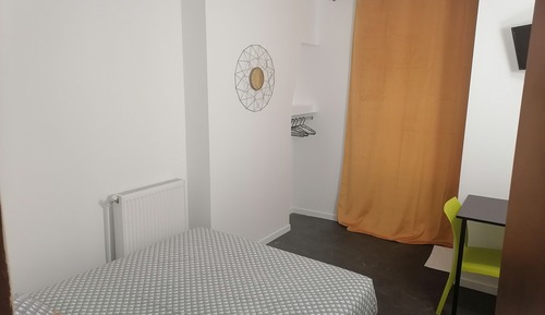 Twin Room, Shared Bathroom