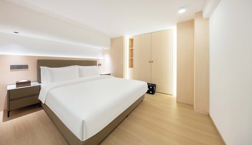 Signature Duplex, City View