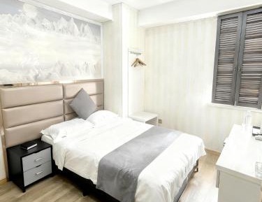 Queen Suite