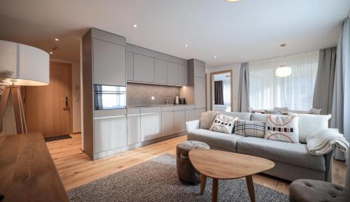 One-Bedroom Apartment with Balcony