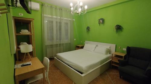 One-Bedroom Apartment (2 Adults)