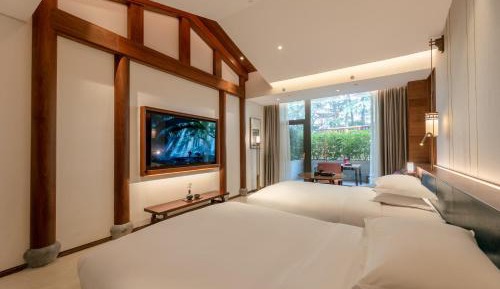 Superior Twin Room with Garden View