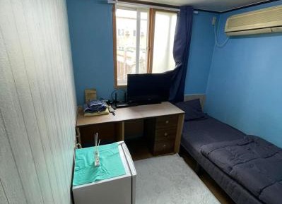 Single Room with Private Bathroom