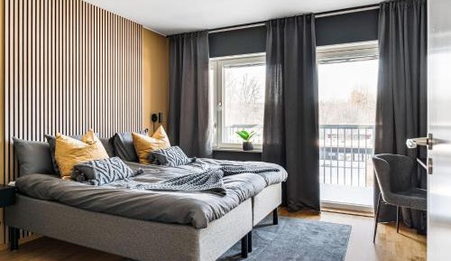Superior One-Bedroom Apartment with Balcony