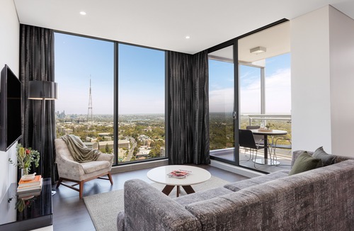 Chatswood Hotel | Meriton Suites Chatswood