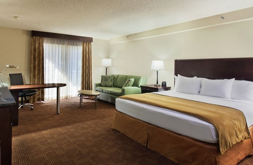 Sacramento Hotel | DoubleTree by Hilton Sacramento