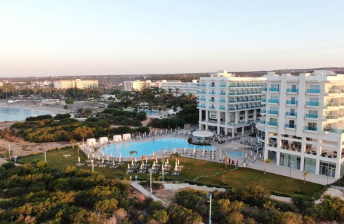 Ayia Napa Hotel | Nissiblu Beach Resort