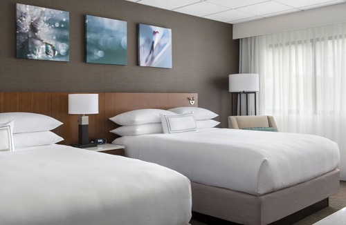 Mount Pleasant Hotel | Delta Hotels by Marriott Racine