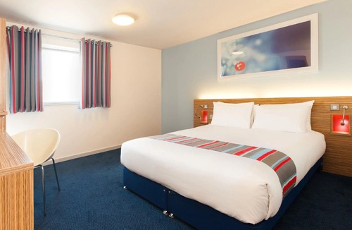 Grove Hotel | Travelodge Kingston upon Thames Central