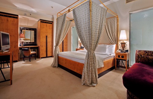 Sidi Jabir Hotel | Hilton Alexandria Green Plaza