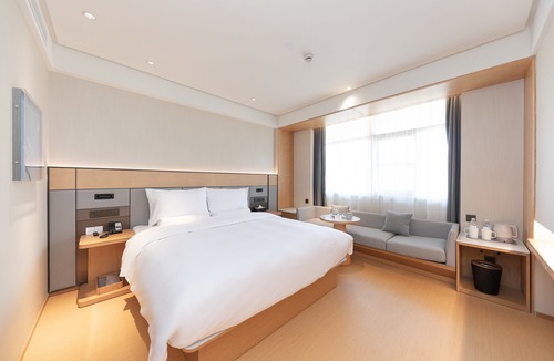 Runzhou Qu Hotel | Ji Hotel (Zhenjiang Railway Station South Square)