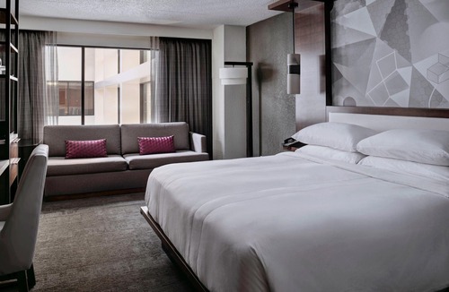 Grand River Hotel | Marriott East Lansing at University Place