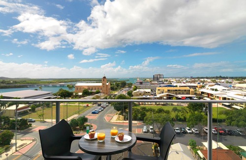 Mackay Hotel | Oaks Mackay Rivermarque Hotel