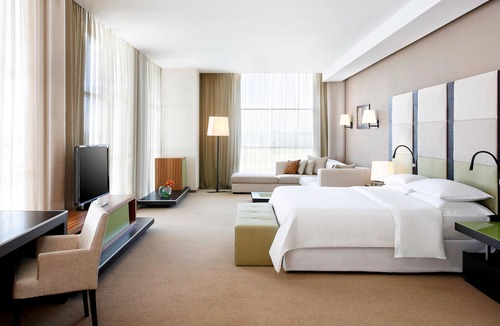 Ferno Hotel | Sheraton Milan Malpensa Airport Hotel & Conference Centre
