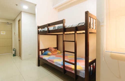 Sampaloc Hotel | Jhocson Residences Manila