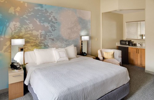 Bridgeton Hotel | Courtyard St. Louis Airport/Earth City