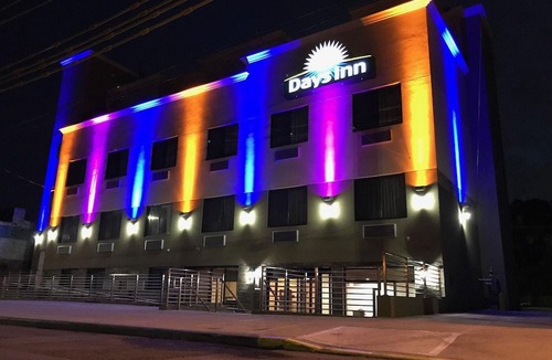 Flatlands Hotel | Days Inn by Wyndham Brooklyn Marine Park