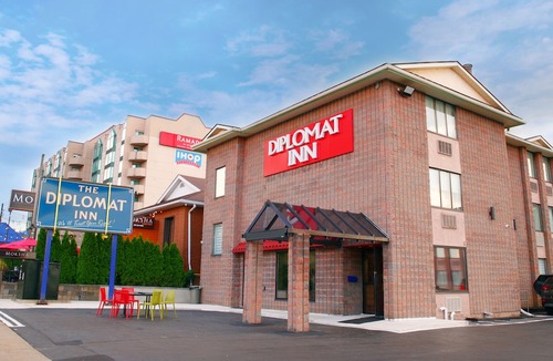 Fallsview Hotel | Diplomat Inn