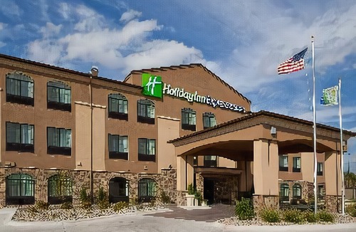 Grand Island Hotel | Holiday Inn Express Hotel & Suites Grand Island, an Ihg Hotel