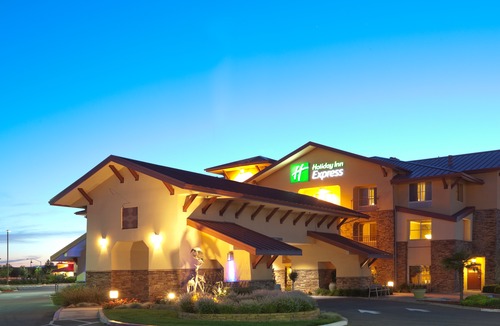 Turlock Hotel | Holiday Inn Express Turlock, an Ihg Hotel