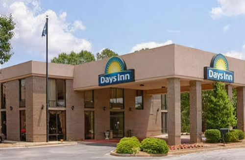 Clinton Hotel | Days Inn by Wyndham Clinton-Presbyterian College
