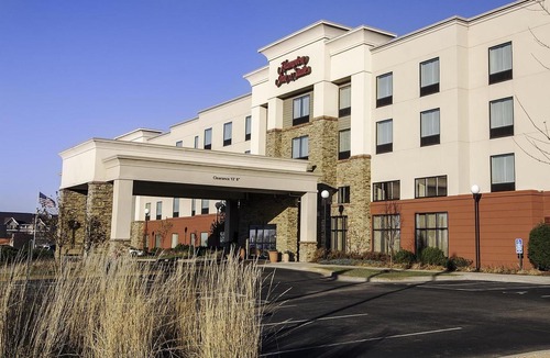 Rogers Hotel | Hampton Inn & Suites Rogers