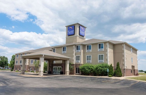 Washington Hotel | Sleep Inn & Suites Washington Near Peoria