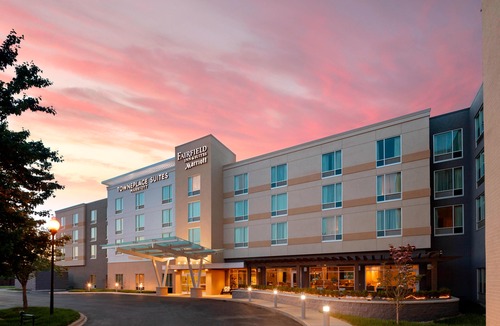 Buechel Hotel | Fairfield Inn & Suites by Marriott Louisville Northeast