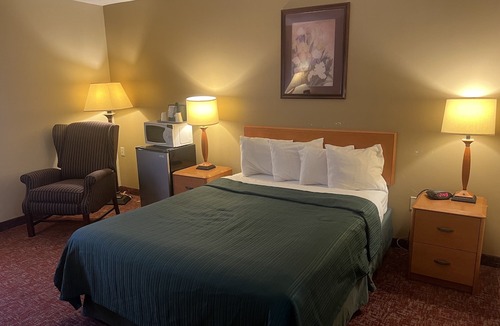 Smithfield Hotel | SureStay Plus Hotel by Best Western Smithfield