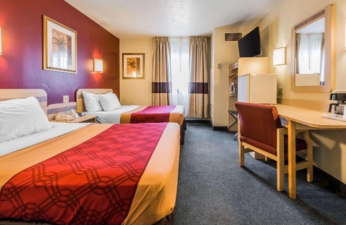 Johnstown Hotel | Econo Lodge Johnstown Downtown
