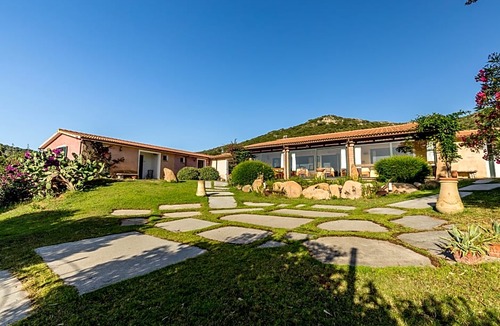 Loiri Porto San Paolo Hotel | Borgo di Campagna