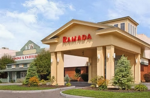 Lewiston Hotel | Ramada Hotel & Conference Center by Wyndham Lewiston