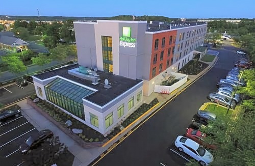 Stafford Hotel | Holiday Inn Express Quantico - Stafford, an Ihg Hotel