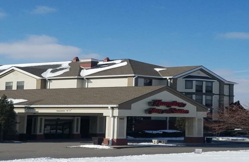 Merriam Hotel | Hampton Inn & Suites Kansas City-Merriam