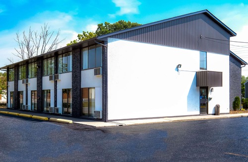 Cannifton Hotel | Comfort Inn Belleville