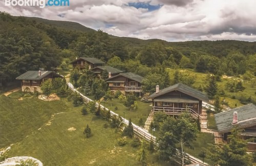 Naousa Hotel | Sfendamos Wood Village