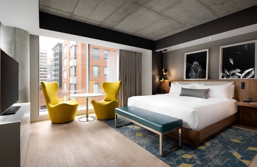 International District Hotel | HUMANITI HOTEL MONTREAL, AUTOGRAPH COLLECTION