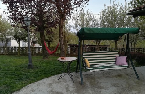 Incisa Scapaccino Hotel | Villa Laura