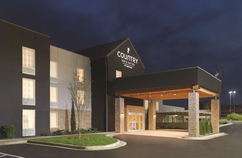 Macon Hotel | Country Inn & Suites by Radisson Macon West
