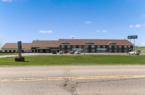 Billings Park Hotel | Boarders Inn & Suites by Cobblestone Hotels - Superior Duluth