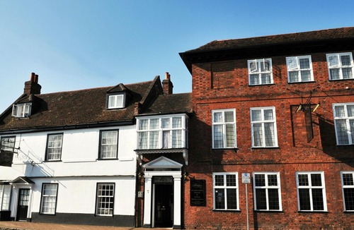Staines Hotel | The Boleyn Hotel