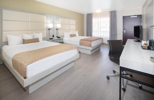 Burbank Hotel | Ramada by Wyndham Burbank Airport