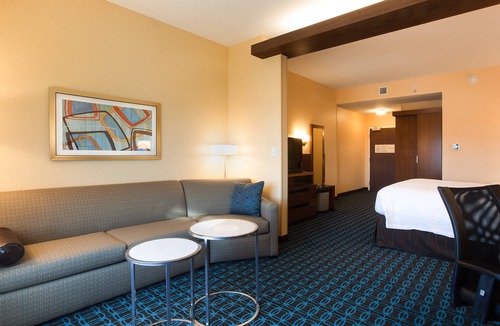 Bay Esplanade Hotel | Fairfield Inn & Suites by Marriott Clearwater Beach