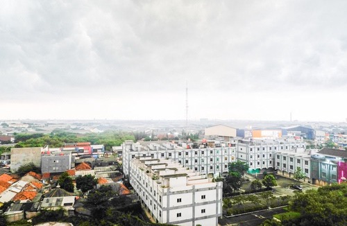 Cikarang Hotel | Best Modern 1Br the Oasis Apartment