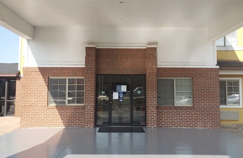 Lake Village Hotel | Days Inn by Wyndham Lake Village