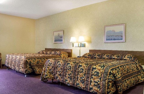 Wahpeton Hotel | Rodeway Inn Wahpeton