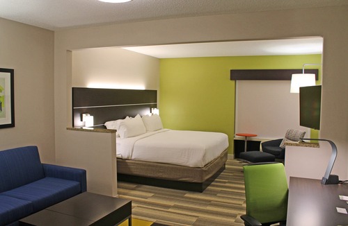 Cape Girardeau Hotel | Holiday Inn Express Hotel & Suites Cape Girardeau I-55, an Ihg Hotel